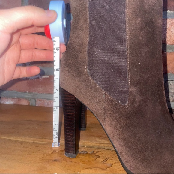 Lauren Ralph Lauren Chocolate Brown Suede Ankle Boot 7 1/2 - Picture 5 of 7